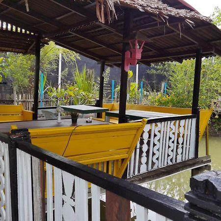 Отель Mykampung Chalet Ипох Экстерьер фото