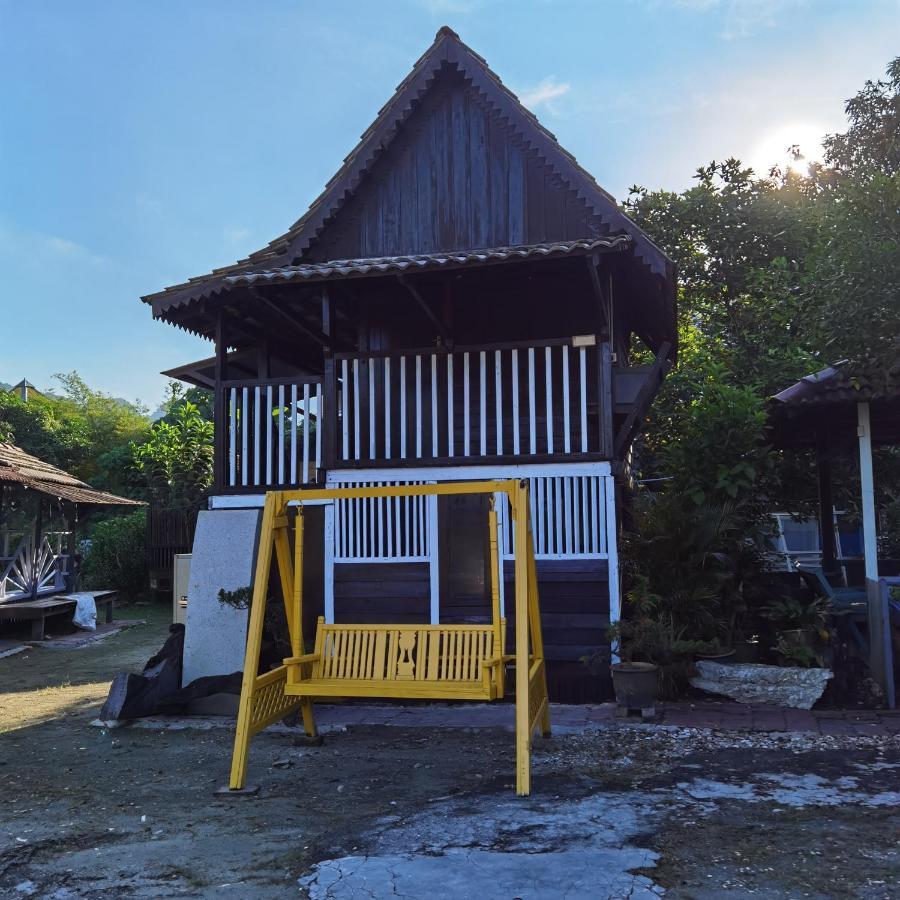 Отель Mykampung Chalet Ипох Экстерьер фото