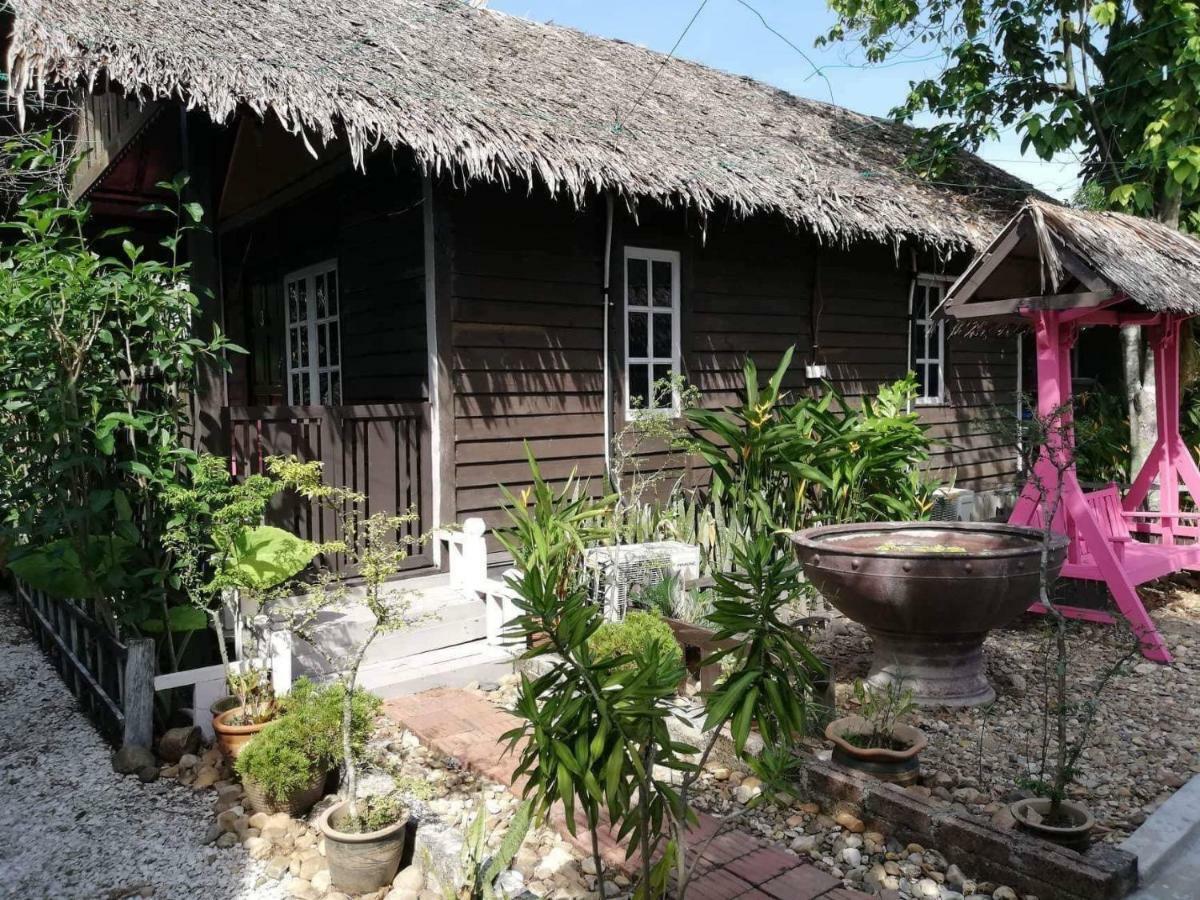 Отель Mykampung Chalet Ипох Экстерьер фото