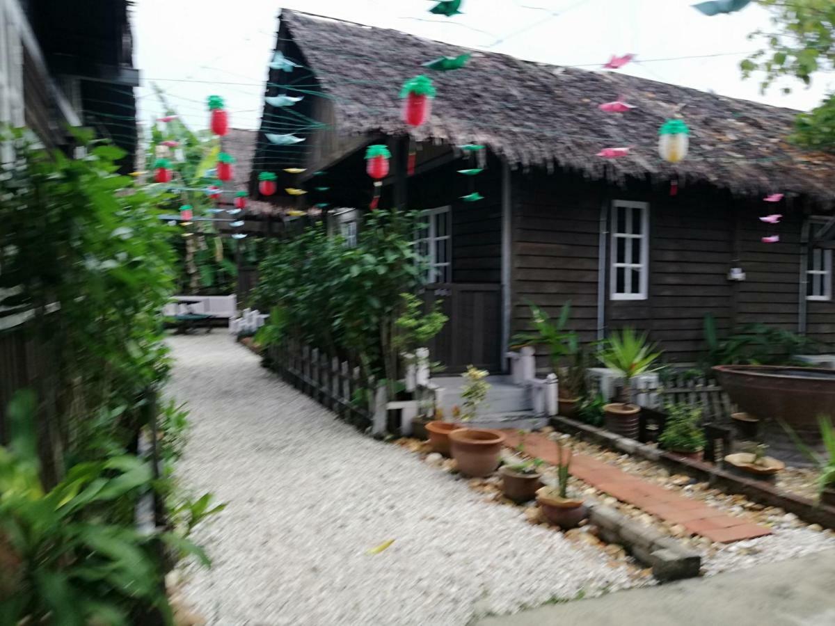 Отель Mykampung Chalet Ипох Экстерьер фото